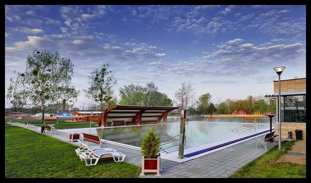 Sarkany Apartman, Sarkany Wellness Es Gyogyfuerdo Нірбатор Екстер'єр фото